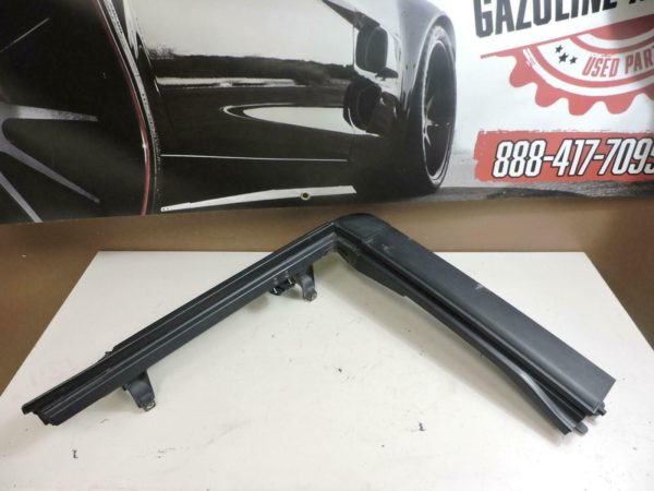 2011-2018 Jeep Wrangler OEM Left Side Convertible Soft Top Window Frame 05182823