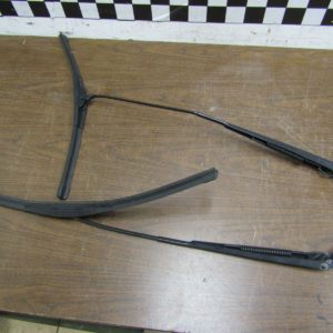 2017 Dodge Pro-Master Wiper arms with blades OEM