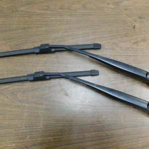 2018-2021 Jeep Wrangler JL OEM Windshield Wiper Arm Pair 68293014AA