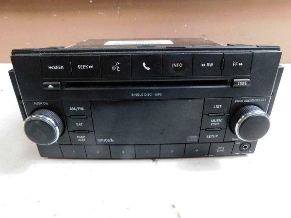 CHRYSLER DODGE JEEP AM FM Radio Stereo MP3 CD Player Sirius Uconnect 05091228