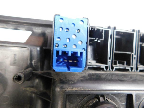 03-06 Jeep Wrangler TJ Mopar Dash Switch Panel w/ Empty Switches – 56047071AA