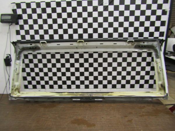 11-18 Jeep Wrangler Windshield frame. Does not come with glass or moldings