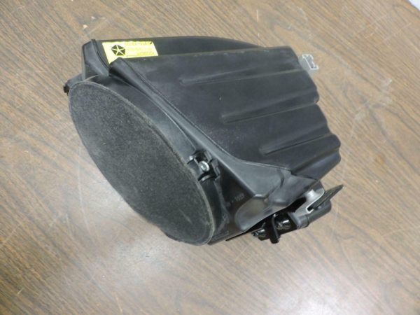 2007-2014 Jeep Wrangler JK OEM Front Left Driver Side Speaker Sub 05064199AC