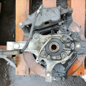 2011-18 Ford Explorer AWD LEFT LH Drivers Side Front Spidle / Knuckle w/ Caliper