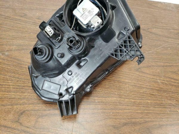 2013-2014 Ford Mustang GT Headlight LH Left Side For Parts or Repair. Ford OEM