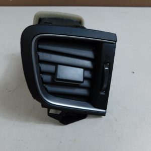 2017-2019 Honda CRV CR-V OEM Driver Side Vent 77620-TLA-A11ZA A2