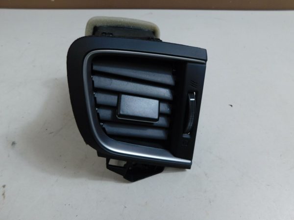 2017-2019 Honda CRV CR-V OEM Driver Side Vent 77620-TLA-A11ZA A2