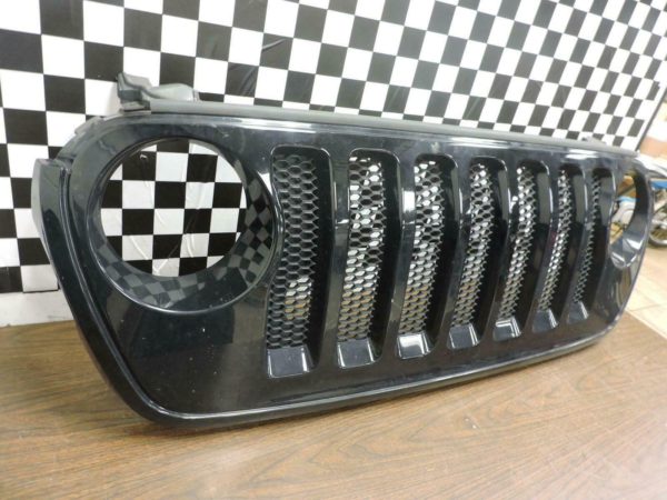 2018-2021 Jeep Wrangler JL OEM Grille Black w/ Inserts 68316767AC