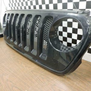 2018-2021 Jeep Wrangler JL OEM Grille Black w/ Inserts 68316767AC