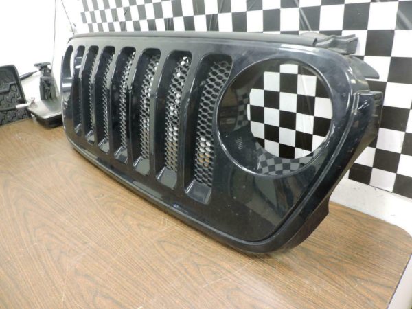 2018-2021 Jeep Wrangler JL OEM Grille Black w/ Inserts 68316767AC