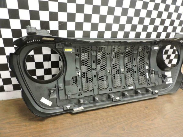 2018-2021 Jeep Wrangler JL OEM Grille Black w/ Inserts 68316767AC