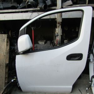 13-19 Nissan NV200 Front Left Door Complete With all Switches and Panels