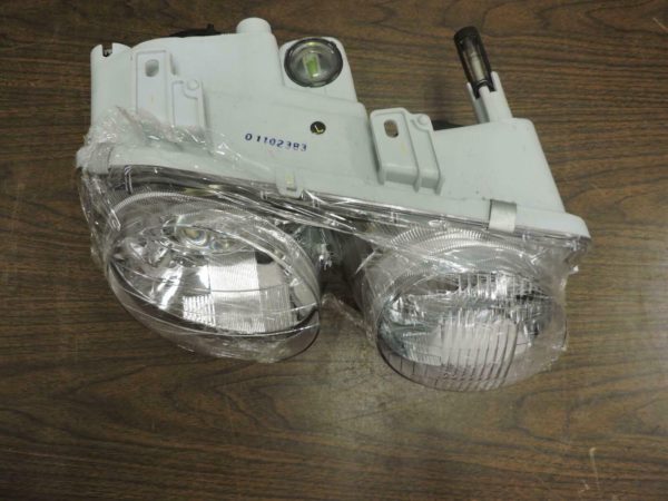 1998-01 Acura Integra Headlamp Passenger Side Right RH 317-1117R-US