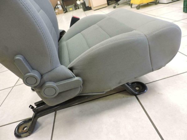 2007-11 Jeep Wrangler JK JKU Passenger Gray Cloth Manual Seat w Track & Headrest