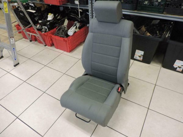 2007-11 Jeep Wrangler JK JKU Passenger Gray Cloth Manual Seat w Track & Headrest