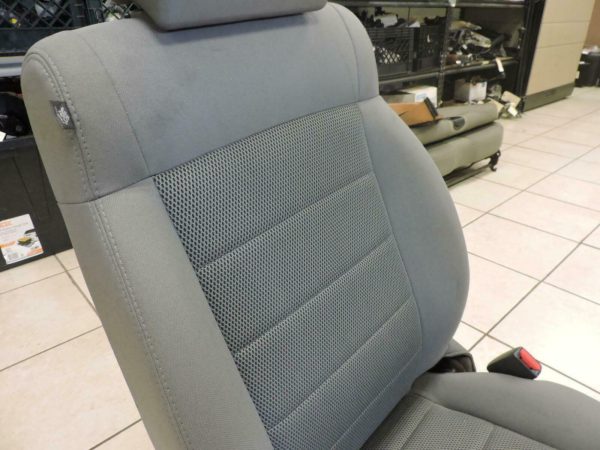 2007-11 Jeep Wrangler JK JKU Passenger Gray Cloth Manual Seat w Track & Headrest