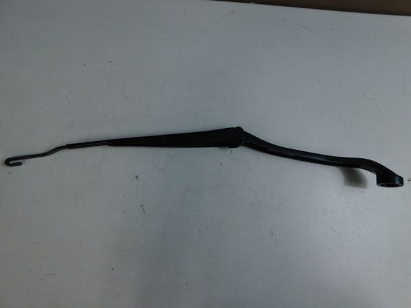 2017-2019 Honda CRV OEM Driver Windshield Wiper Arm 76600-TLA-A01