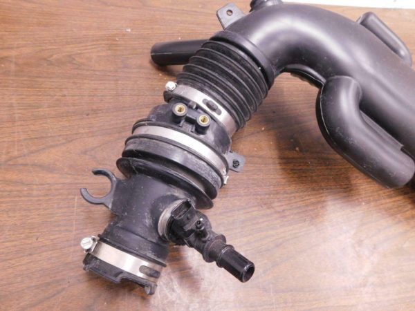 2018-2021 Jeep Wrangler JL 2.0L Hybrid OEM Air Cleaner Intake Hose 68409874AB