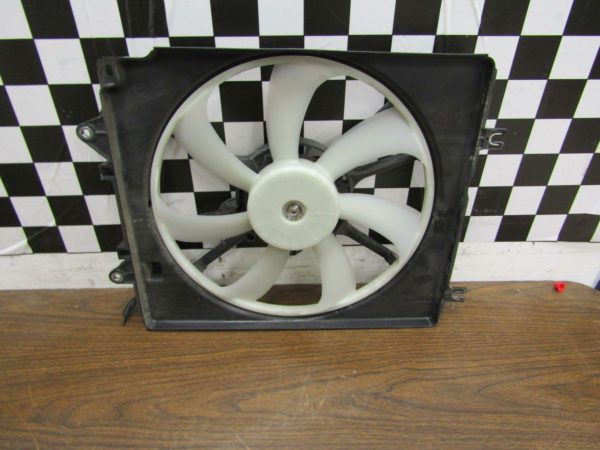 17 Honda Crv OEM Denso Radiator Fan With Motor And Housing Assembly aa0227406740