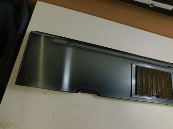 1997-2006 Jeep Wrangler TJ LJ OEM Single Vent Cowl Panel